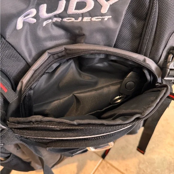 RUDY PROJECT backpack. Many features. Many compartments. Brand new. - Picture 12 of 16